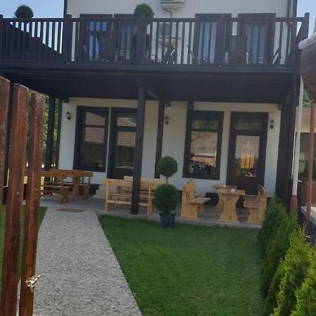 Hotel Бялата Къща Chakalarovo Exterior foto