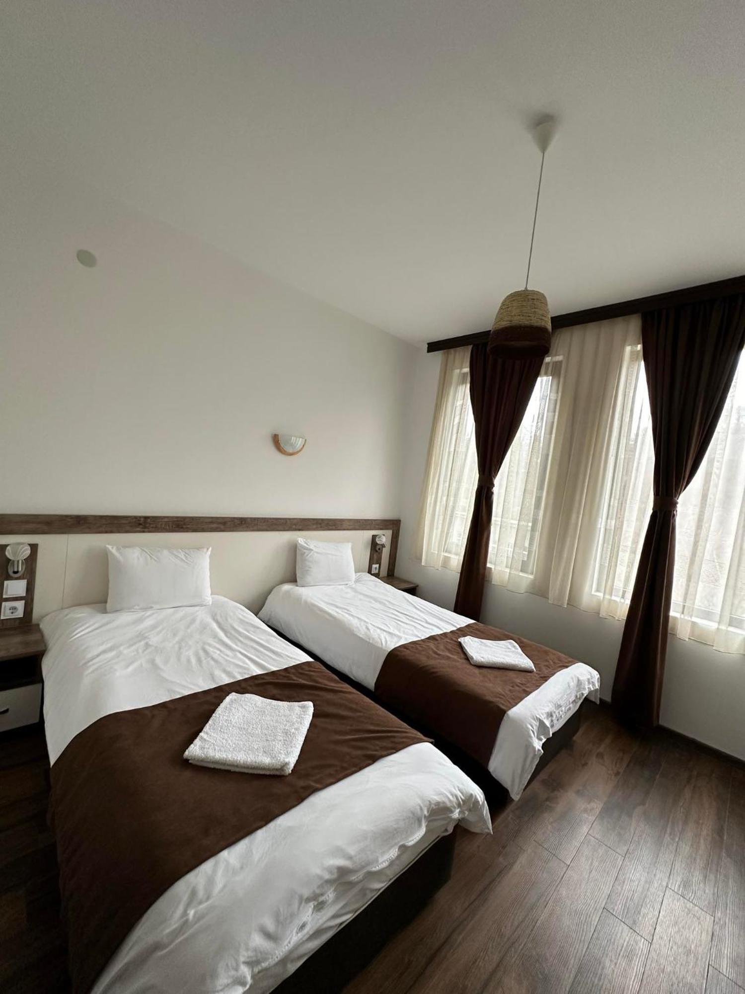 Hotel Бялата Къща Chakalarovo Exterior foto