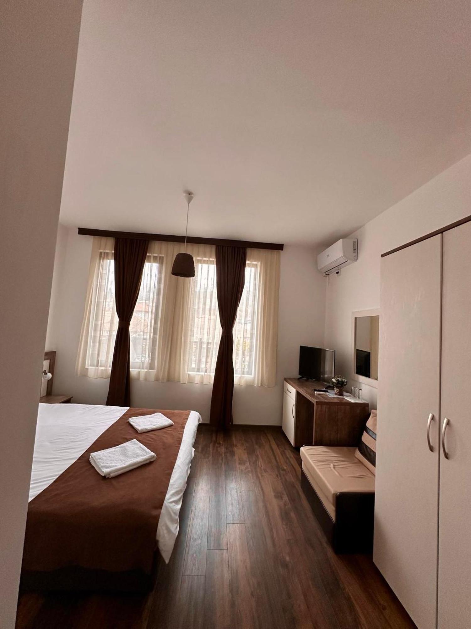 Hotel Бялата Къща Chakalarovo Exterior foto