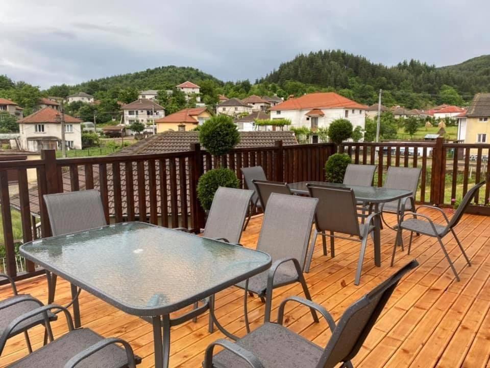 Hotel Бялата Къща Chakalarovo Exterior foto